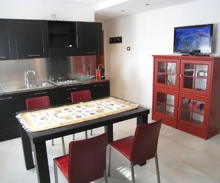 Sillia Appartamenti ピンツォーロ 部屋 写真